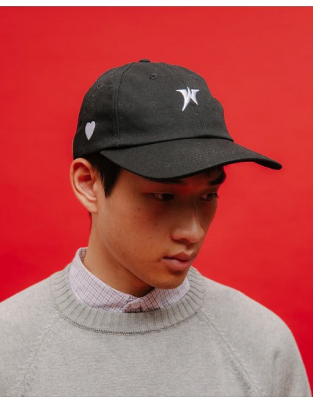 BLACK W HAT