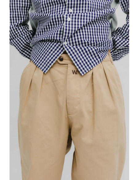 PLEAT CREAM CHINO