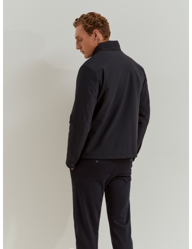 CHAQUETA ACOLCHADA CON CAPUCHA INTEGRADA