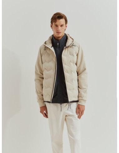 CHAQUETA CON CAPUCHA ACOLCHADA